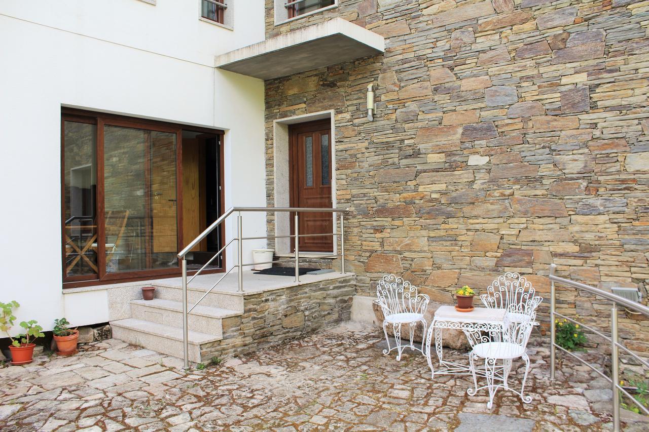 Moinho Da Ponte Velha Guest House บรากันซา ภายนอก รูปภาพ